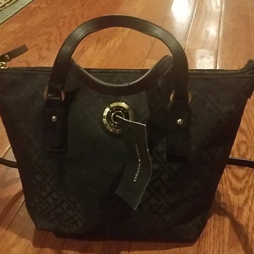 Tommy Hilfiger purse